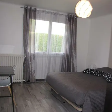 Bdb Nid Douillet Au Rdc Rando Ressourcante Daire Bagnères-de-Bigorre